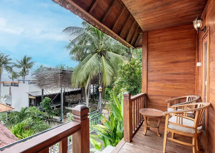 Coconut Hill Hotel Batununggul