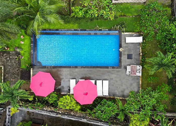 Hotel Coconut Hill Batununggul