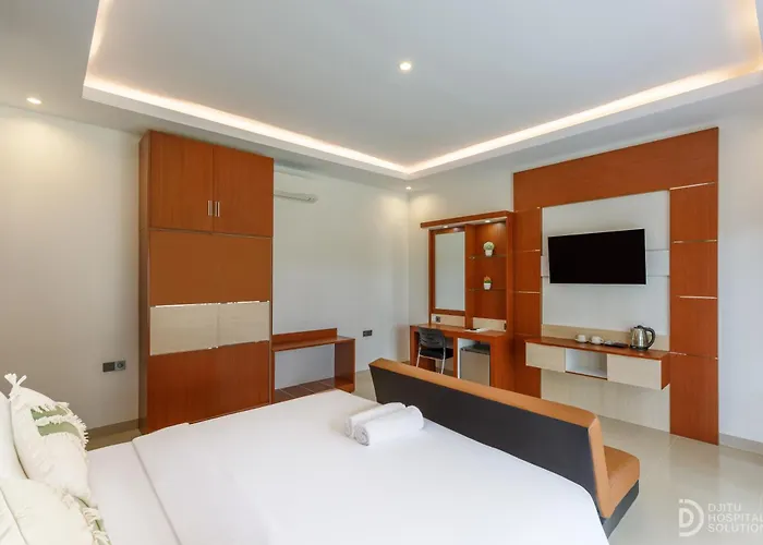 Coconut Hill Hotel