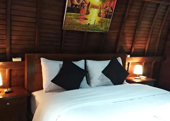 Coconut Hill Hotel Batununggul