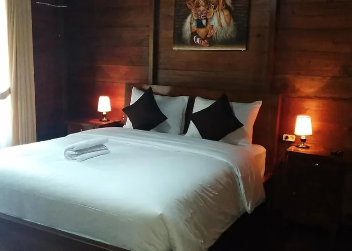 Coconut Hill Hotel Batununggul